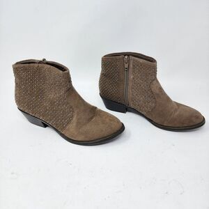 Mossimo Kristie Ankle Boots Taupe Metal Stud Side‎ Zip Womens Size 5.5
